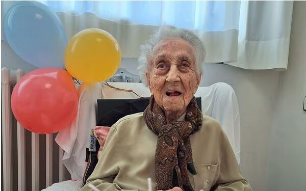 지난해 세계 최고령자로 기록된 스페인 여성 마리아 브라냐스 모레라가 올해 117세 생일을 맞았다. / 조선일보
